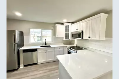 2102 E Caracas Street, Tampa, FL 33610 - Photo 11