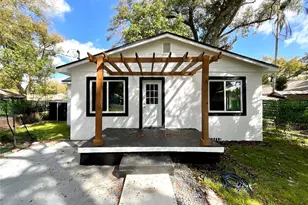 2102 E Caracas St, Tampa, FL 33610 - Photo 1