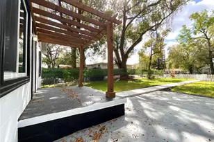 2102 E Caracas St, Tampa, FL 33610 - Photo 3