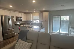 16119 Copperfield Dr, Tampa, FL 33618 - Photo 5