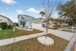 1112 Lake Shore Ranch Dr, Seffner, FL 33584 - Photo 5