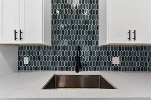 1112 Lake Shore Ranch Dr, Seffner, FL 33584 - Photo 25