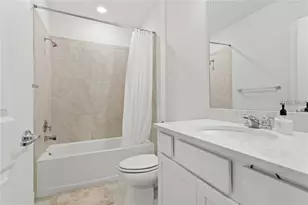 30555 Thunderbird Dr, Wesley Chapel, FL 33545 - Photo 17