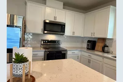 30555 Thunderbird Drive, Wesley Chapel, FL 33545 - Photo 7