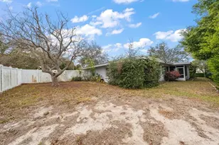 230 Garden Cir, Belleair, FL 33756 - Photo 39