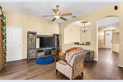 29454 Crossland Drive, Wesley Chapel, FL 33543 - Photo 5