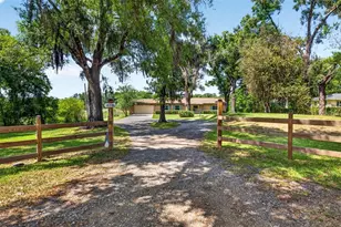 16330 Hanna Rd, Lutz, FL 33549 - Photo 5