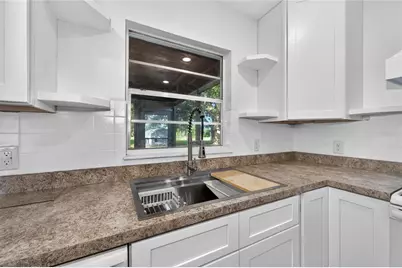 2751 Park Avenue, Indian Lake Estates, FL 33855 - Photo 11