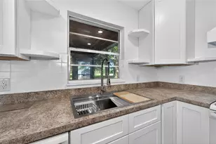 2751 Park Ave, Indian Lake Estates, FL 33855 - Photo 11