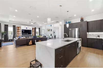 3301 W Paul Avenue, Tampa, FL 33611 - Photo 15