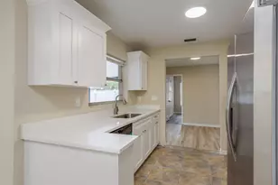 2977 Palmetto Ct, Dunedin, FL 34698 - Photo 15