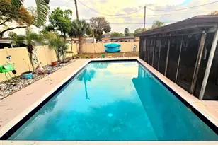 8713 57th Street N, Pinellas Park, FL 33782 - Photo 17