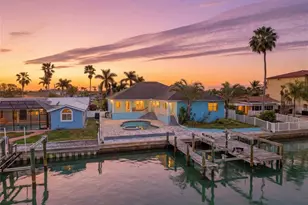 11850 7th St E, Treasure Island, FL 33706 - Photo 3