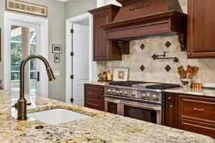 12010 Hardaman Pl, Tampa, FL 33618 - Photo 33