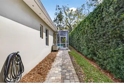 12010 Hardaman Place, Tampa, FL 33618 - Photo 61