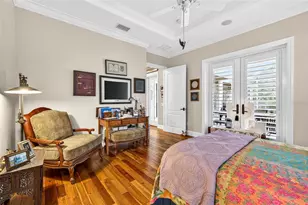 12010 Hardaman Pl, Tampa, FL 33618 - Photo 37