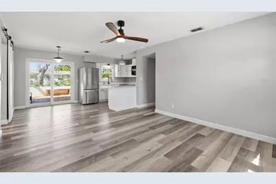 3951 Porpoise Drive SE, Saint Petersburg, FL 33705 - Photo 5