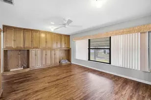 302 Northway Dr, Sun City Center, FL 33573 - Photo 21