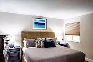 2506 N Rocky Point Dr, Tampa, FL 33607 - Photo 19