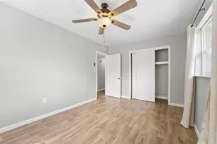 215 36th St SE, Largo, FL 33771 - Photo 21