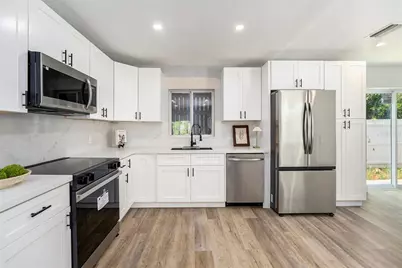 4925 Alcazar Way S, Saint Petersburg, FL 33712 - Photo 13