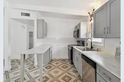 7704 Patrician Place, Tampa, FL 33619 - Photo 3