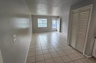 10405 N Jasmine Ave, Tampa, FL 33612 - Photo 13