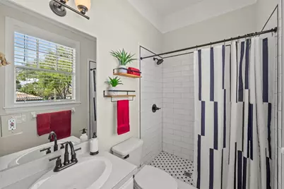 3224 W Lawn Avenue, Tampa, FL 33611 - Photo 25