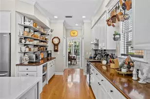 3224 W Lawn Ave, Tampa, FL 33611 - Photo 9