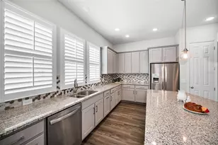 9589 Cavendish Dr, Tampa, FL 33626 - Photo 13