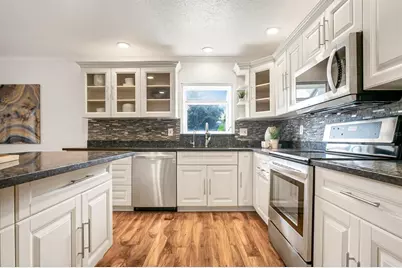 9342 Tradewinds Avenue, Seminole, FL 33776 - Photo 11