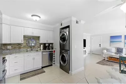 4911 Coquina Key Drive SE #C, Saint Petersburg, FL 33705 - Photo 17