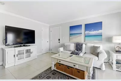 4911 Coquina Key Drive SE #C, Saint Petersburg, FL 33705 - Photo 7