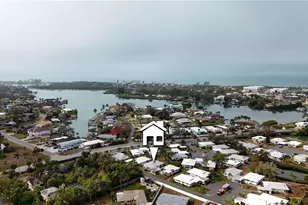 216 Fair Winds Dr, Nokomis, FL 34275 - Photo 29
