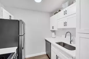 9715 Harrell Ave, Treasure Island, FL 33706 - Photo 15