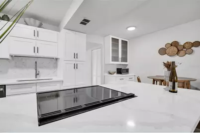 9715 Harrell Avenue #9, Treasure Island, FL 33706 - Photo 11