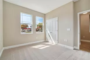 5010 22nd St N, Saint Petersburg, FL 33714 - Photo 25