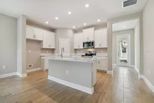 5010 22nd St N, Saint Petersburg, FL 33714 - Photo 11