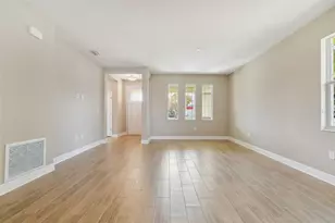 5010 22nd St N, Saint Petersburg, FL 33714 - Photo 15