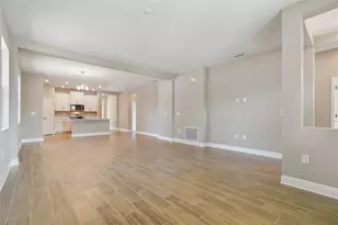 5010 22nd St N, Saint Petersburg, FL 33714 - Photo 5