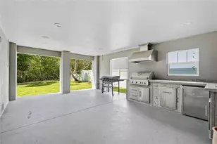 1811 Bayou Grande Blvd NE, Saint Petersburg, FL 33703 - Photo 17