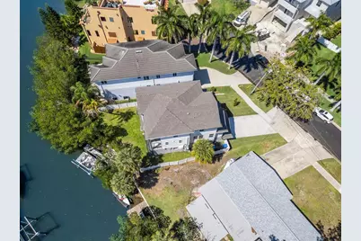 1811 Bayou Grande Boulevard NE, Saint Petersburg, FL 33703 - Photo 81