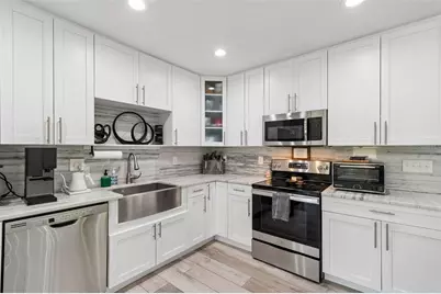 4611 W Paxton Avenue, Tampa, FL 33611 - Photo 11