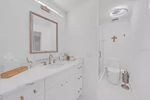 685 Boca Ciega Point Blvd S, Saint Petersburg, FL 33708 - Photo 21