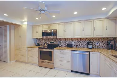 6500 Sunset Way #321, Saint Pete Beach, FL 33706 - Photo 11