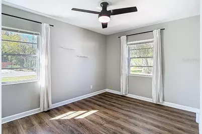 3907 W Rogers Avenue, Tampa, FL 33611 - Photo 17