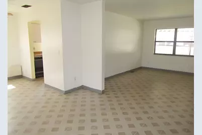 10405 N 22nd Street, Tampa, FL 33612 - Photo 11