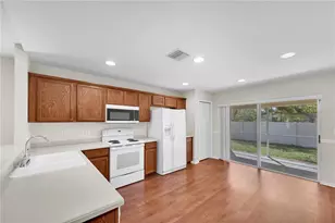 12807 Geneva Glade Dr, Riverview, FL 33578 - Photo 3