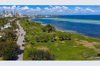 2580 E Bay Isle Drive SE, Saint Petersburg, FL 33705 - Photo 45