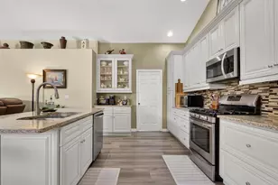 9617 Greenbank Dr, Riverview, FL 33569 - Photo 13